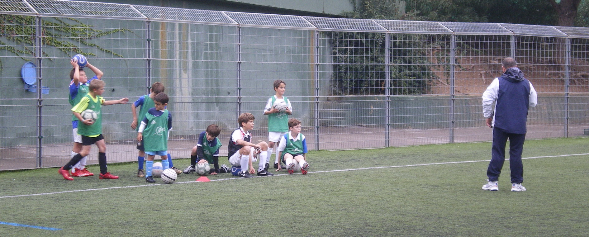 PHOTOS DU STAGE DE FOOT AU SO  CASSIS-CARNOUX !!!!!!! - Page 2 805601IMGP3488