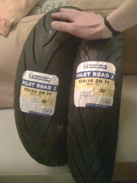 [Vend] Paire Michelin Pilote Road 2 neuf 810783Photo001