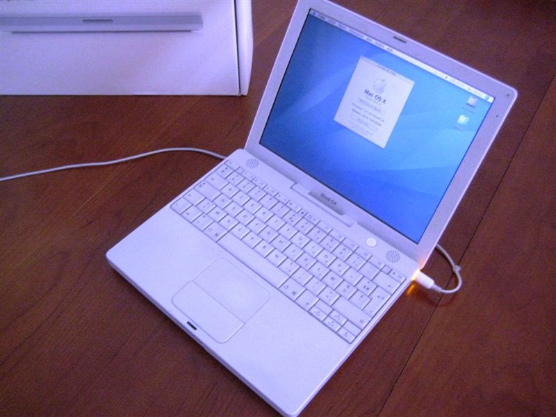 (VDS) Apple iBook 13" G4 1.33 Mhz 768 Mo en boite, très bon état 837634IMG3334