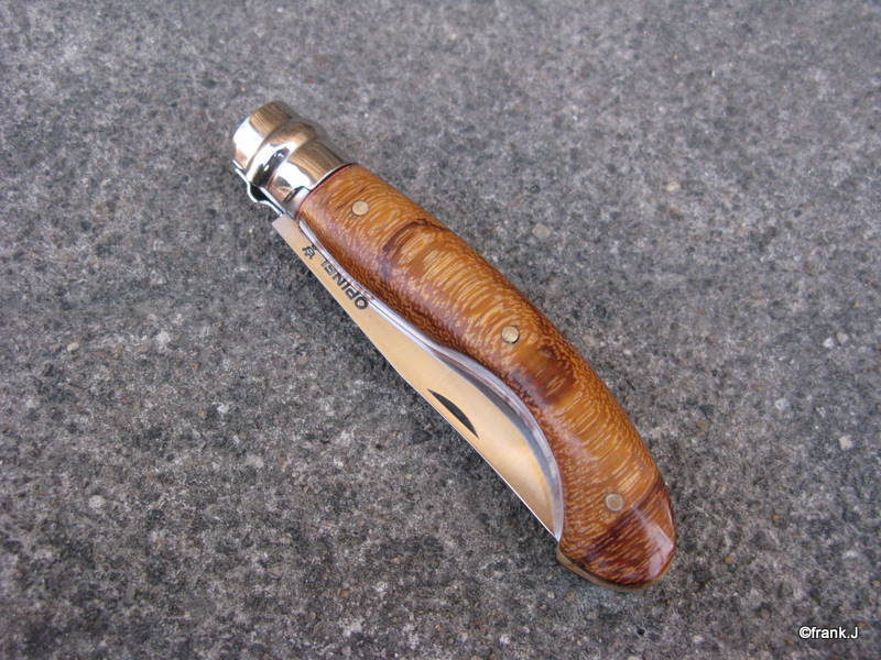 Opinel "custom" 2011 made in Frank - Page 2 837745n8boisdeserpent5