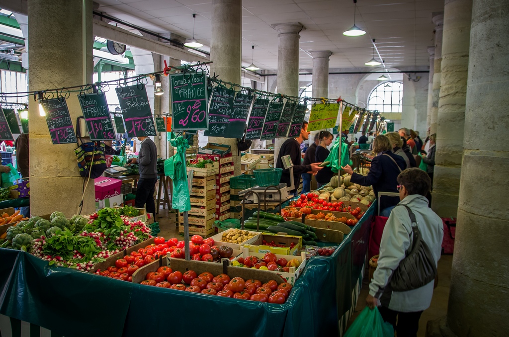 Au marché de Tonnerre (89) 851941IMGP3229