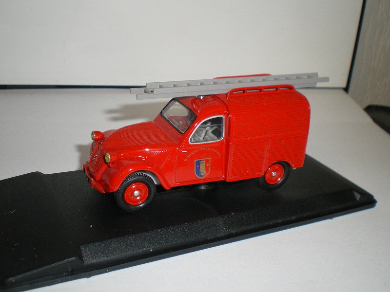 Citroën miniatures > "Véhicules des Sapeurs-Pompiers"  857706IMGP0152