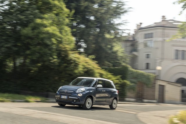 La Nouvelle Fiat 500L 861699nouvellefiat500Llounge6