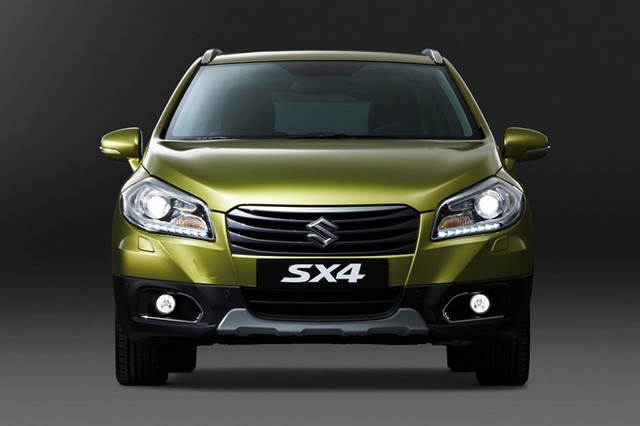 Commercialisation du nouveau SX4 S-CROSS en septembre  870499suzukisx4scross33