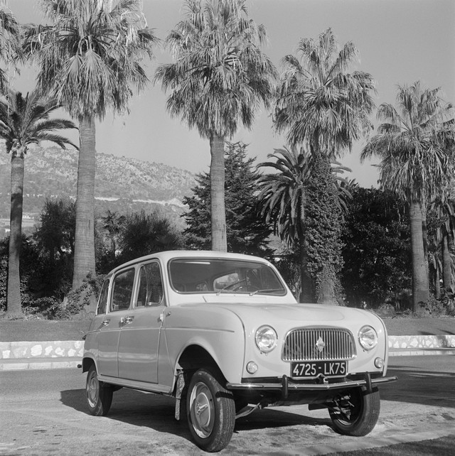 Renault participe au "4L INTERNATIONAL" 2017 et dévoile des images d’archives inédites 8737999400316