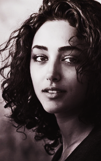 J'AIME LE FUTUR ET LE CHAOS (c'est une galerie d'arts) 882302golshifteh3