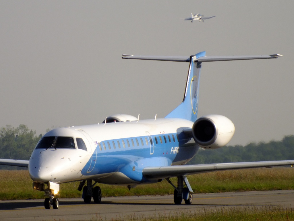  [16/02/2014] Embraer ERJ145 (F-HFKC) Enhance Aero Groupe 889928Main8038