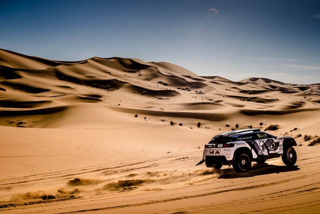 PEUGEOT 3008 DKR, la répétition générale du Dakar 2017 se poursuit 88995757f66e2369489