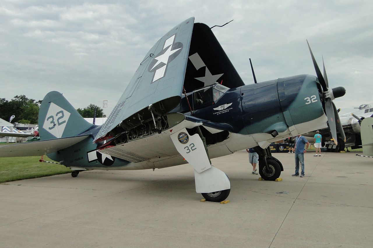 KOSH Oshkosh 893206DSC08397