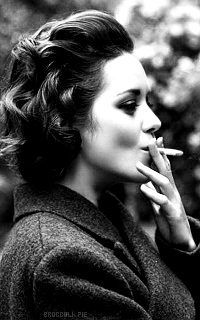 Gia S. Williams {Parce que moins c'est tranchant, plus ça fait mal ! 903164marioncotillard4