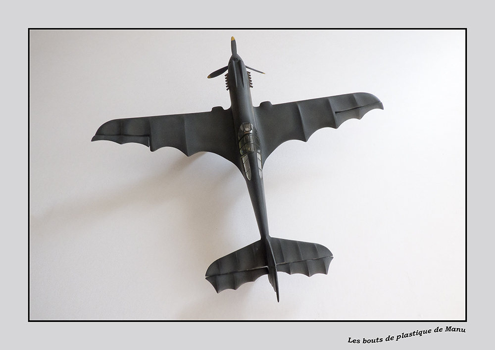 Batplane 1941 RetroWings 1/72- Grilles en place, terminé ! 9035953412