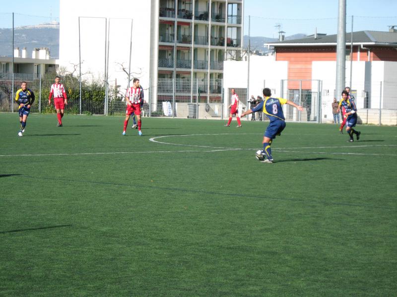 FC AUBAGNE // CFA2 GROUPE E  - Page 4 909061IMG1327