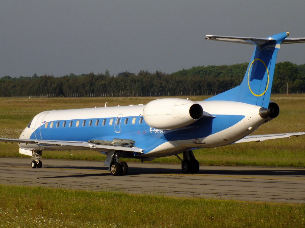  [16/02/2014] Embraer ERJ145 (F-HFKC) Enhance Aero Groupe 916226Main8046