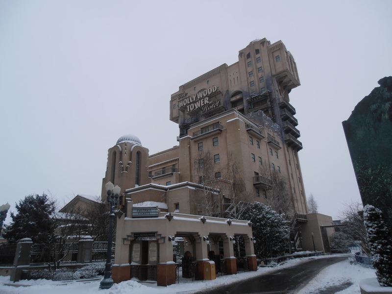 disneyland neige - Vos photos de Disneyland Paris sous la neige ! - Page 26 923024P1190100