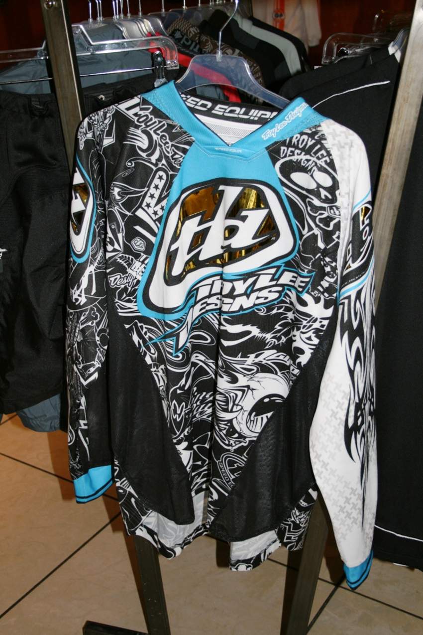 Troy Lee Design 92561234804658264_1dp04tzpi3j3l_850_65