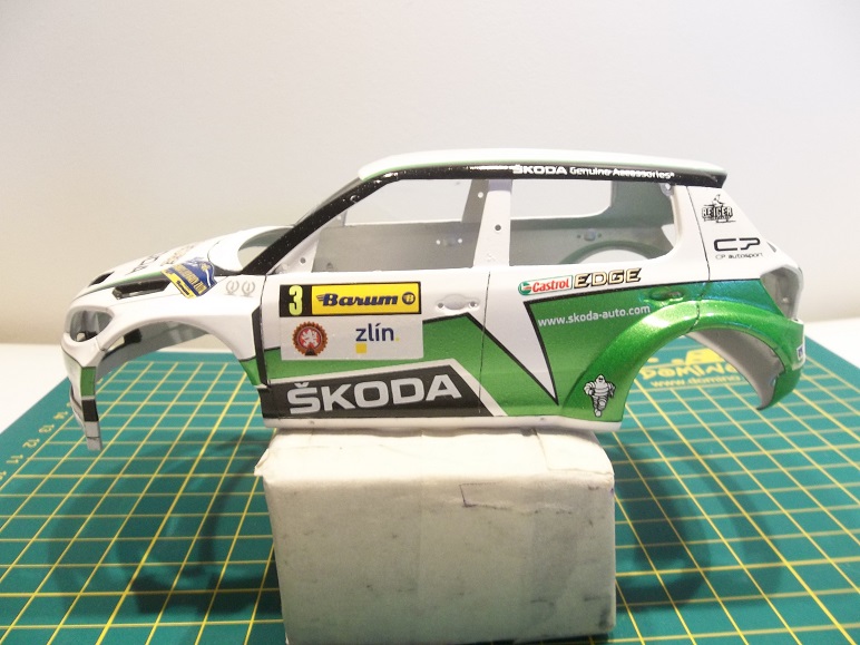 skoda fabia s2000 936759skodafabia004