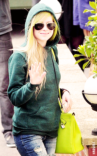 ● Avril Lavigne 944745avril5