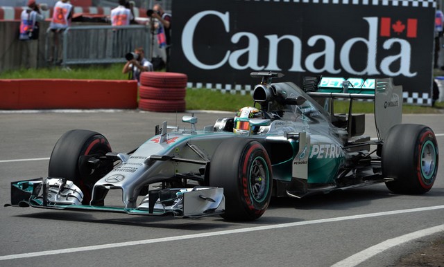 F1 GP du Canada 2014 : (essais libres-1-2-3-Qualifications) 9453032014LewisHamilton