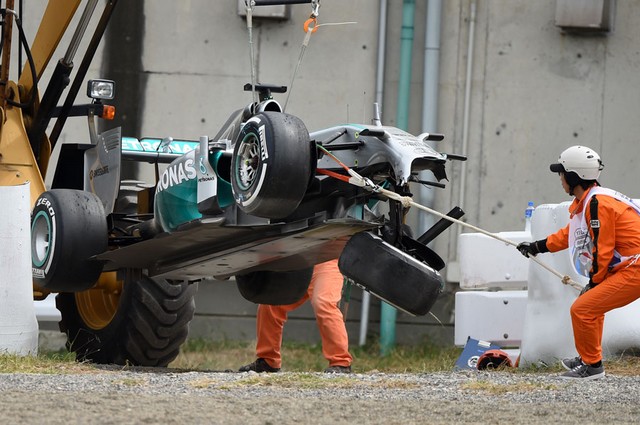 F1 GP du Japon 2014 : (essais libres-1-2-3-Qualifications) 9545532014samediLewisHamilton