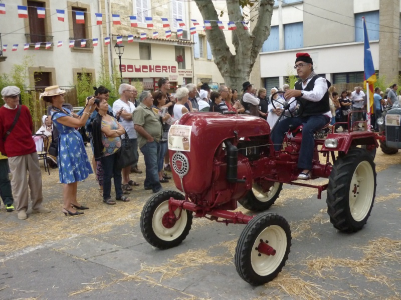 Défilé des vieux tracteurs 957643SENAS5Oct2014281