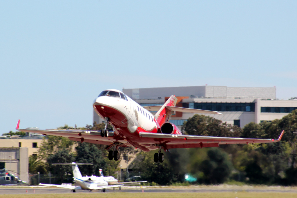 Aéroport de Cannes-Mandelieu [LFMD-CEQ] Avril 2014  960569IMG5961