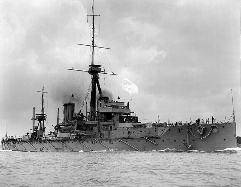 ROYAL NAVY CUIRASSE HMS NEPTUNE 962622HMSDreadnought