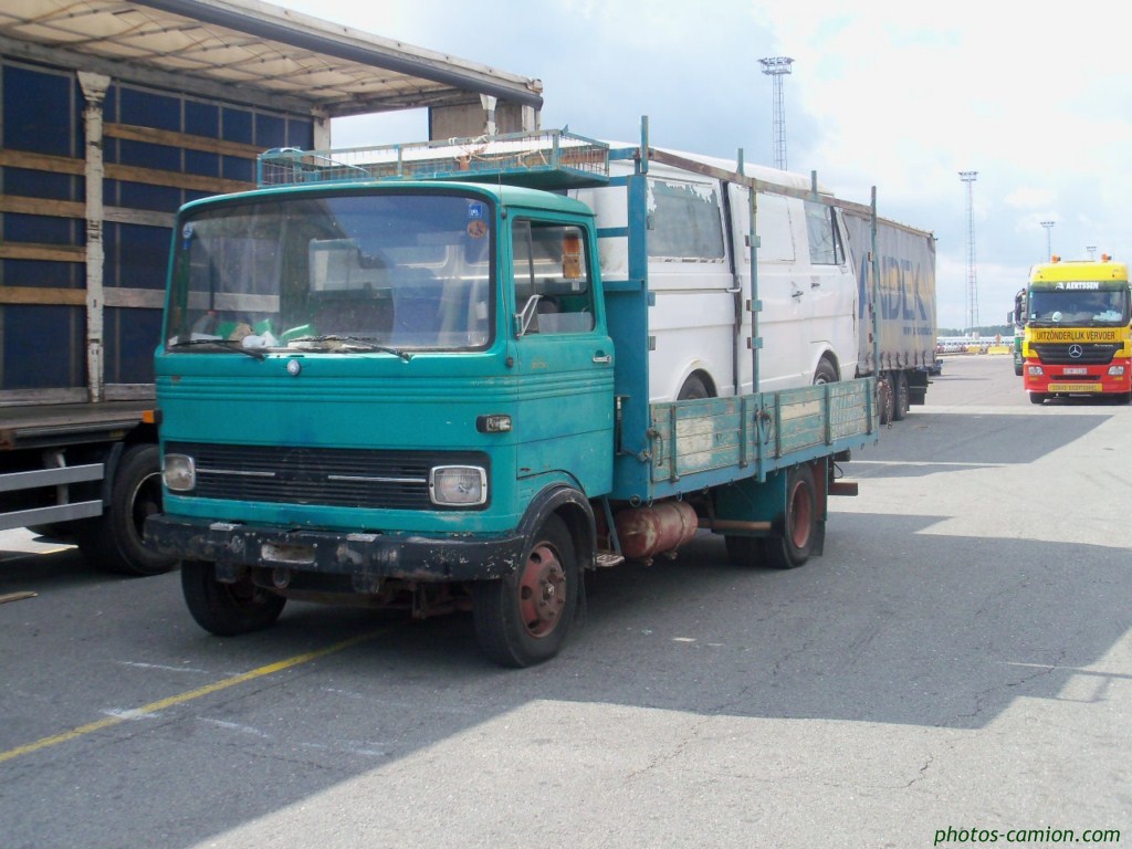 Mercedes LP et LK (moyens tonnages anciens modèles) 972096photoscamions9VII119Copier