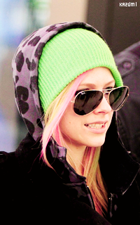 ● Avril Lavigne 984118avril9