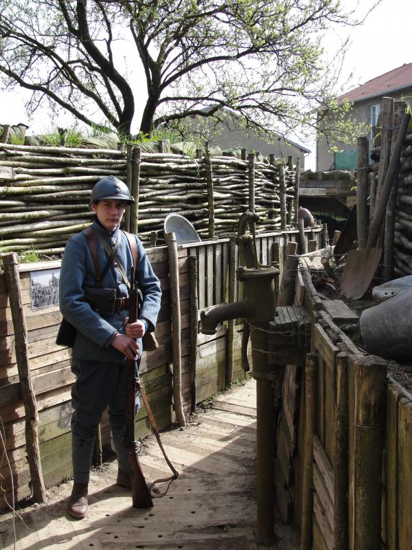 Visitez une tranchée et un cantonnement allemand vers Verdun. 984814DSC00520