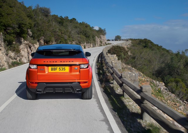 Range Rover Evoque Deux Nouveaux Modèles Autobiography en 2015 999543RREVQ15MYABDynamic18021408