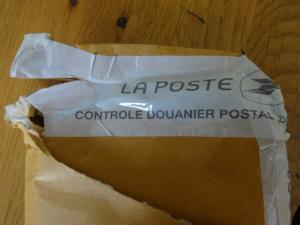 Problème avec la douane française  Mini_240216DSC00077