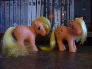 Les Poneys G1 de Blackunicorn Mini_574655AppleJackHKItaly