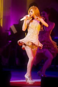 kana nishino >> álbum "Thank You, Love" - Página 2 Mini_728397kanabarbie20111222