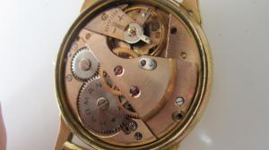  [Le TOPIC des demandes d'IDENTIFICATION et RENSEIGNEMENTS de montres est ICI] Mini_968053IMG0607