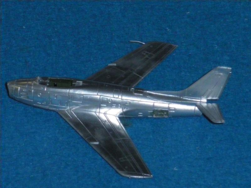 F86F Sabre [Trumpeter] 1/144 120941Rub_sabre1