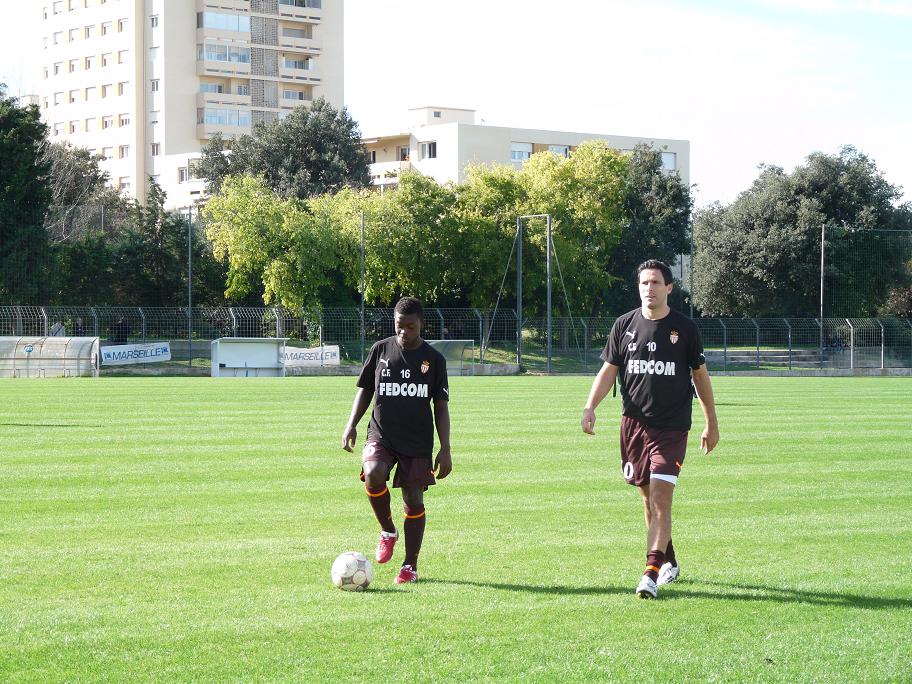 L"OLYMPIQUE DE MARSEILLE SORT ENFIN DE SA RESERVE!!!! - Page 3 241984P1010769