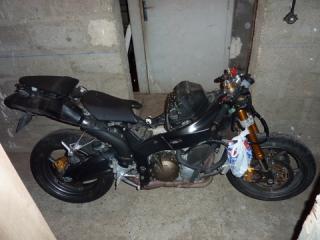 Zx6r dernier modif 2005 251135P1010230