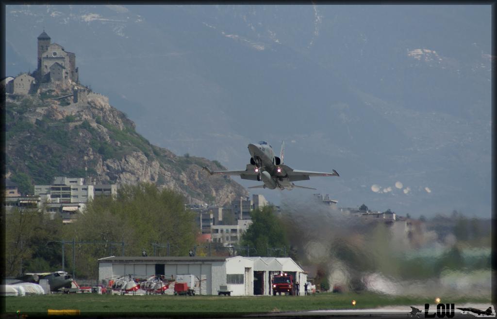 Escadrille F-5 Tiger II/ 14-04-09 3568010