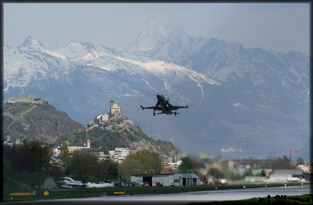 Escadrille F-5 Tiger II/ 14-04-09 54356817