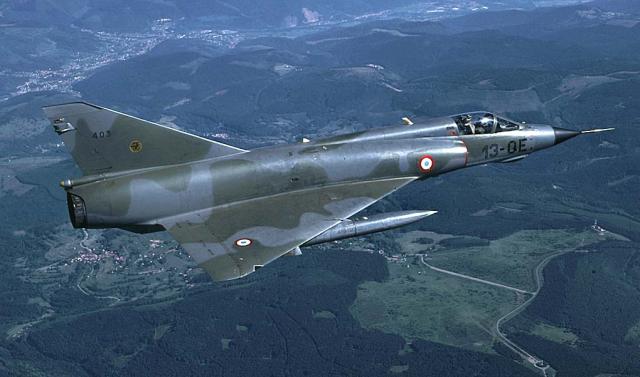 ROYAUME D'ECOSSE - Page 6 599647Mirage_IIIE_2