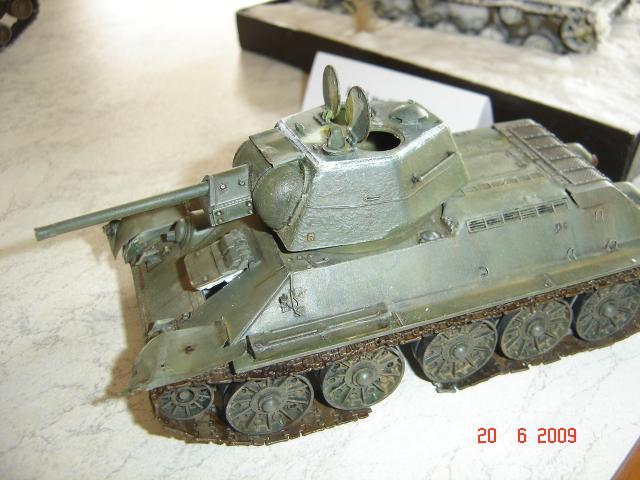 T-34 modèle 43 [Zvesda/Revell 1/35e] - Page 2 660955juin_2009_133