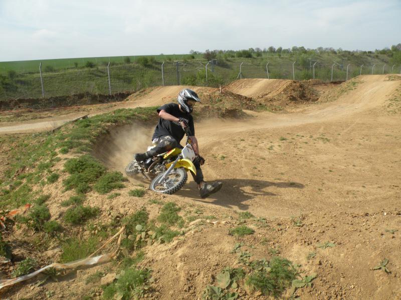 [Suzuki] Drz 110, 20cv à la roue, poignées BBR 7107128_avril_2010_002