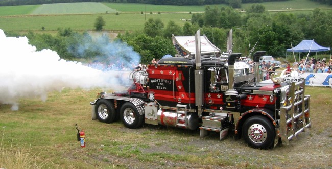 un truck chaud ou show 754003060709_037_650x331