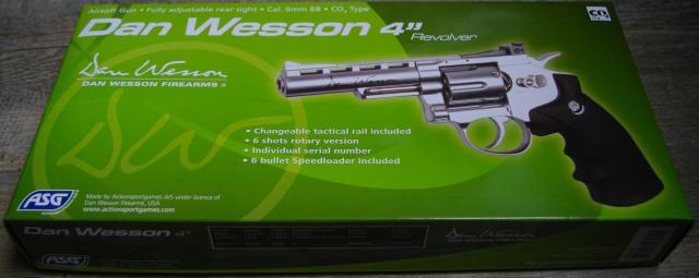 Rewiew Dan Wesson 4" 796466Boite_Dan_Wesson