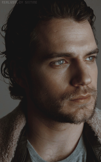  Les Etrangers } 5/10 94089henrycavill2