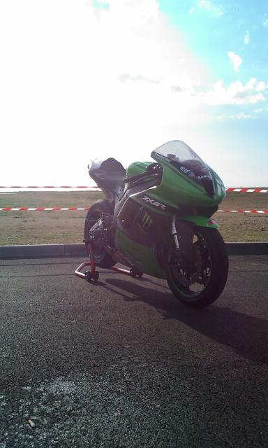 Zx6r 2007 PISTE !!!! 940906IMAG0149