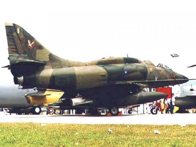 DOUGLAS A-4 SKYHAWK 977497A4ptm