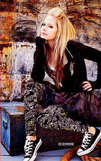 ● Avril Lavigne - Page 2 104022avril20