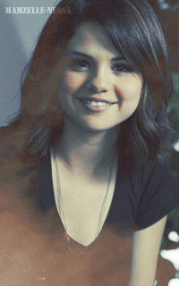 • Mamzelle-nessa artofilio ; 105944SELENA_GOMEZ_