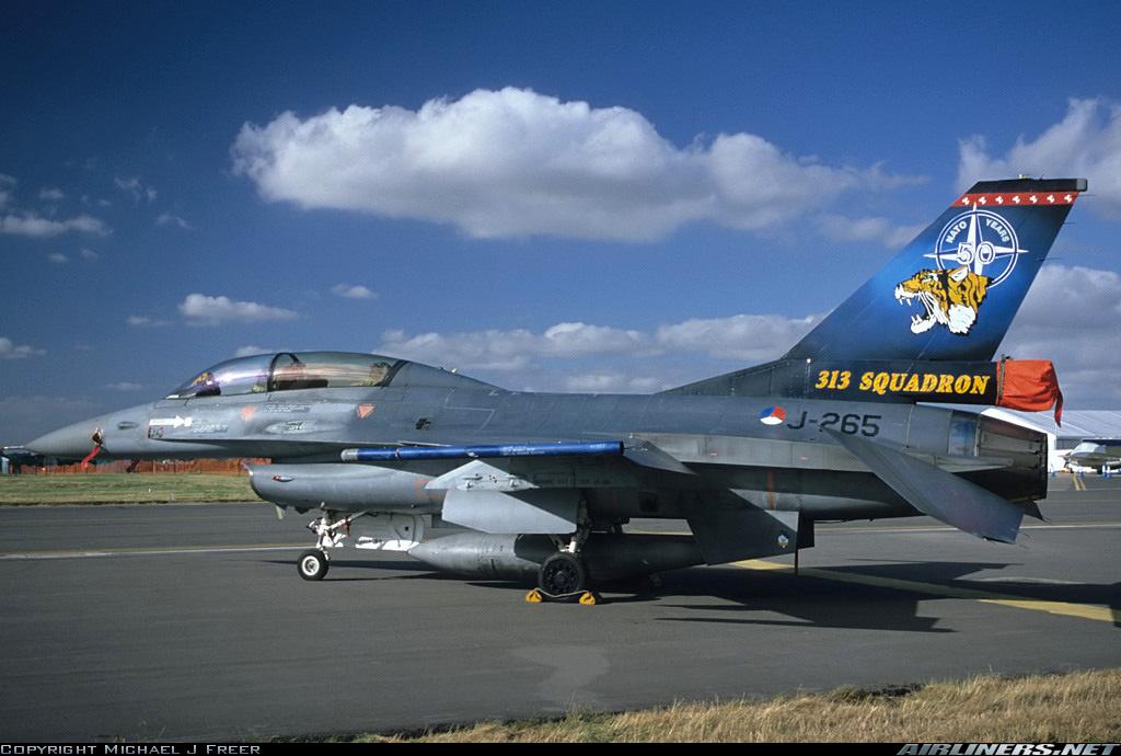 F-16 B Block 5 Pays-Bas 313 Sqn "Tiger" Twenthe 1963770976177